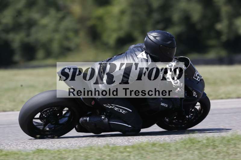 /44 09.08.2025 Plüss Moto Sport ADR/Freies Fahren/550